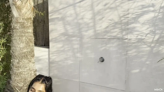 Kocaman Göğüslerimle Eşimle Bahçe Seks Yaparken Komşu Izlerken Creampie-yasmina Khan-brady Bud