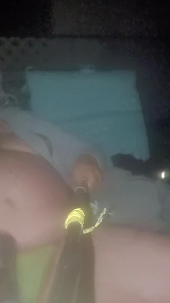 Ночное время на крыльце с mofo2121