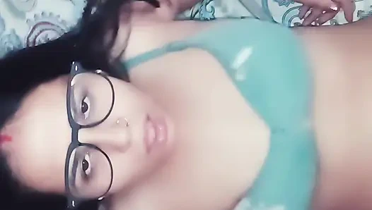 Latika'dan bütün gece çıkan arkadaş çok seksi