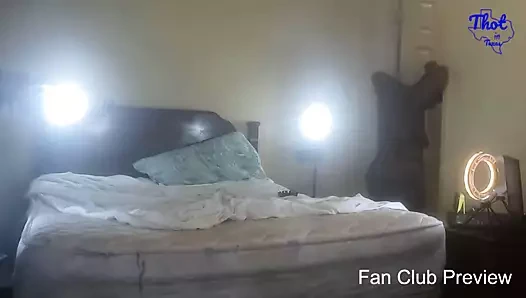 Teksaslı kadın - zenci amatör orta yaşlı seksi kadın karısını sikiyor