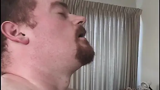 Kocaman siki olan yaşlı bir adam!!