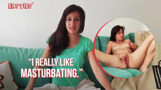 Ersties - esmer güzel carol o mükemmel klitorisiyle oynuyor