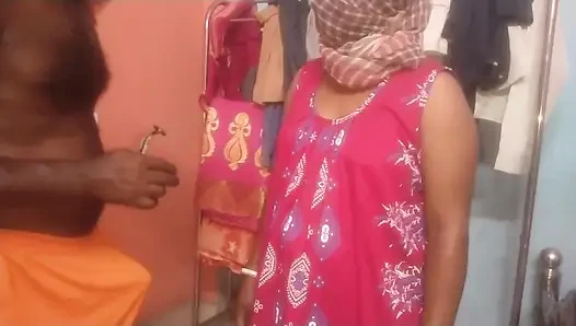 Sauteli Bhabhi ka jhaat chhilte chhilte pel diya