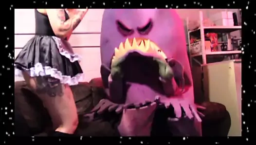 La vore kız haberler 3-30-17 - Vee Valentine