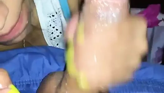 komşunun sikini emmek