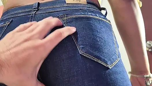 Her kadının dostluğu güçlendirmek için en iyi arkadaşı tarafından sikilmeye ihtiyacı vardır.