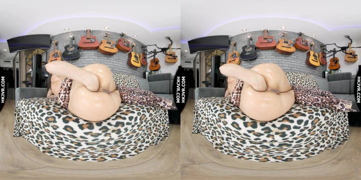 Cheetah elbiseli Hotkinkyjo kendi kendine anal yumruk sokma, büyük esneme ve aşırı sarkma