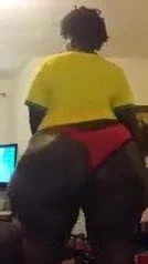 Jamaikalı şişman göt twerk yapıyor