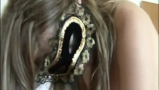 Amatör çift ağızda amında büyük yarak seviyor... ağzına boşalma