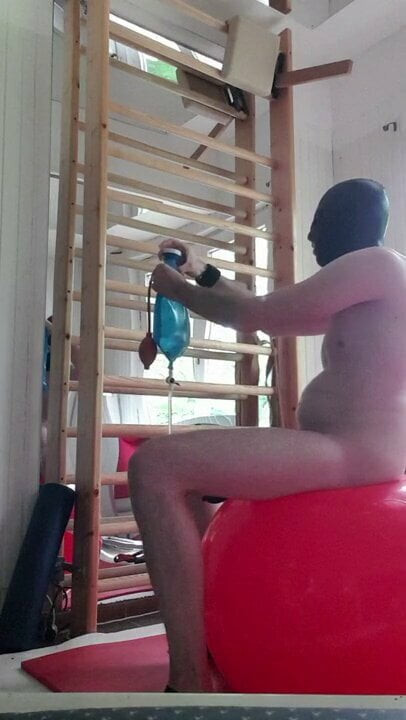 Göbek şişirme lavman sporları