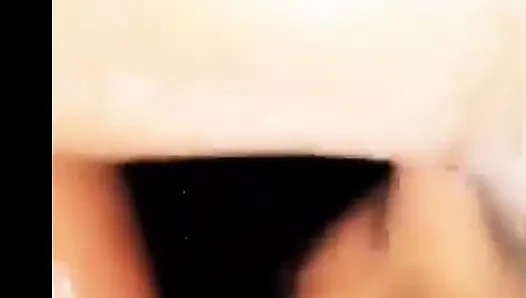 Siyah sarışın sexyrita banyoda ateşli romantik seks yapıyor