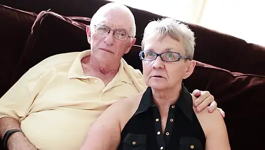 Azgın nine yaşlı kocasıyla üçlü grup sekste iyi bir genç yarak istiyor