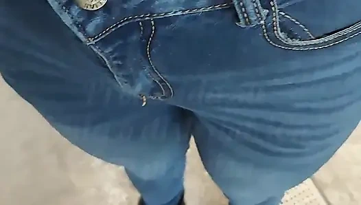 Alışveriş merkezinde tanıştığım aldatan bir kızı sikiyorum