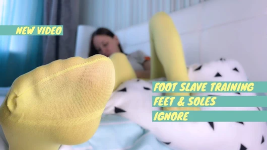 Sarı taytlı ayaklar teaser'i görmezden geliyor