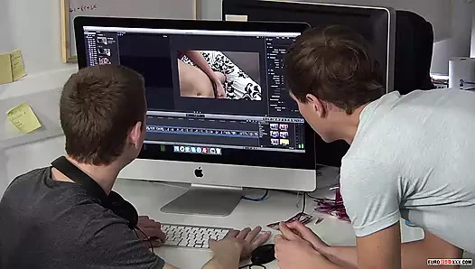 Ofis seks arasında genç twinks james lewis ve casper ellis