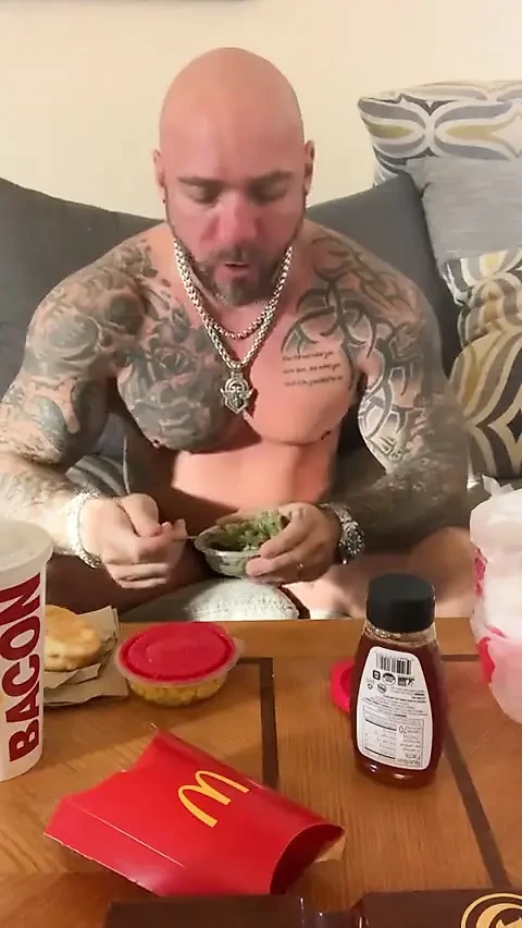 Mc Donald ve Kfc Mukbang!