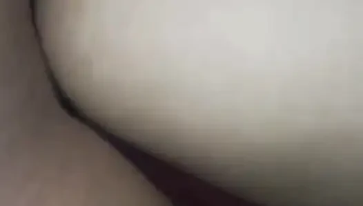 Büyük götlü komşuyla ev yapımı seks