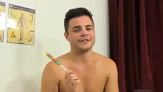 Sexy Dustin ile röportaj