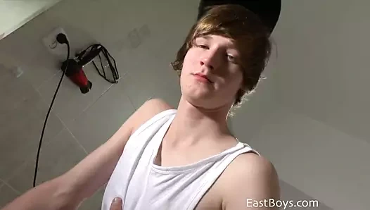 banyo handjob - antony carter