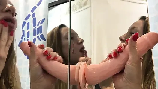 Senin Sert Penisin Için Derin Oral Seks Yapıyorum