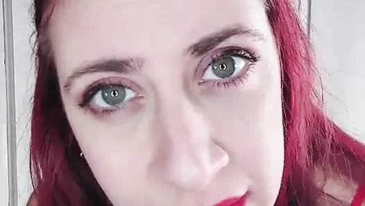 Shyyfxx kızıl saçlı sürtük sert sikişmeni istiyor