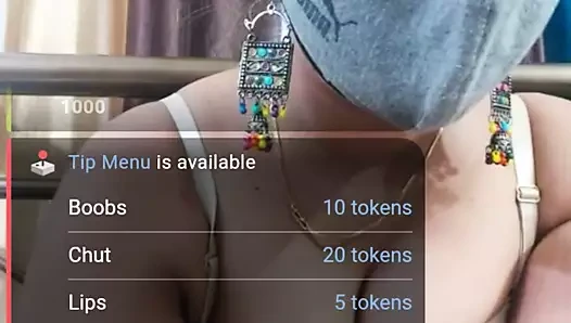 Sıcak teyze gösteren onu önkol