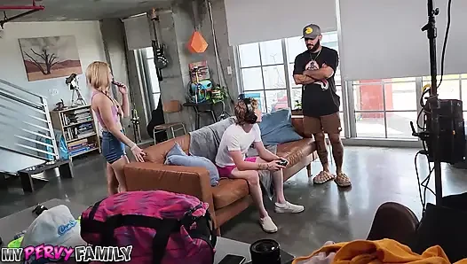Mypervyfamily - jojo austin ve parker sims ile kamera arkası