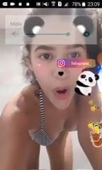 Gostosa provocando na bigo