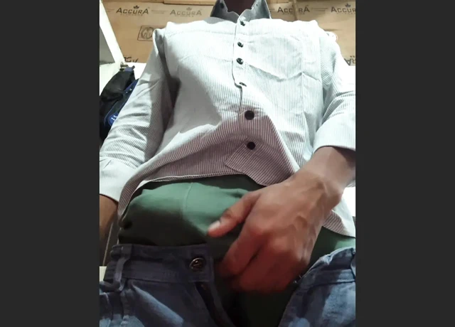 Sert Hintli büyük siyah yarak