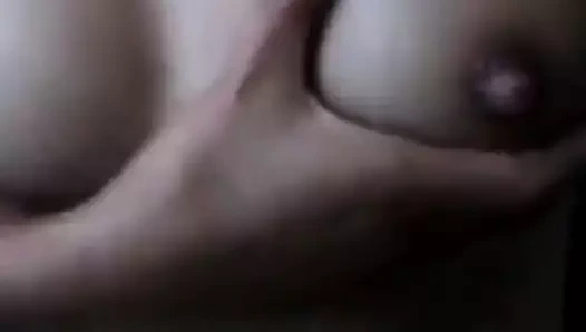 Desi sıcak seksi genç kız selfi seks imo