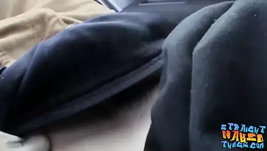 Sean Johansen açık havada masturbasyon yaparak isyankar