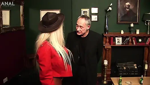 Amy Azurra ve Stacey Saran grup seks eğlencesinde