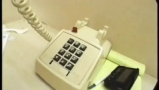 Seksi egzotik orta yaşlı seksi kadın üçlü grup seks sırasında götünü yarakla siktiriyor