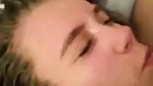 Cumshot yüz için hile eski gf