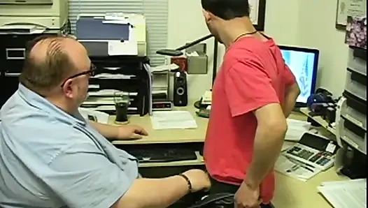 Daha fazlası için ab geri döndü