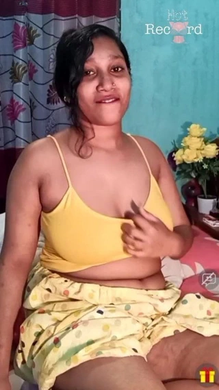 Desi busty bengali kız gösterileri tüm