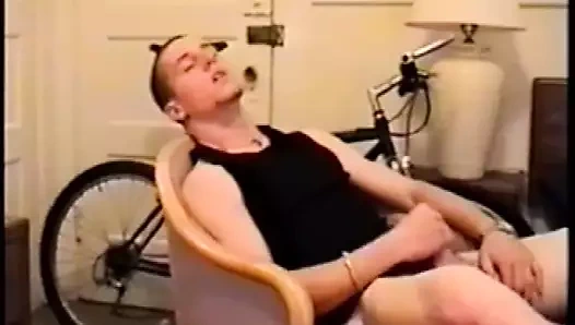 Adam şeritler ve vuruşlar