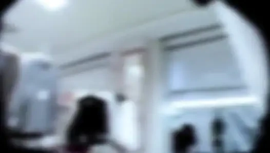 Tüylü Latina Pussy'den Oral Seks