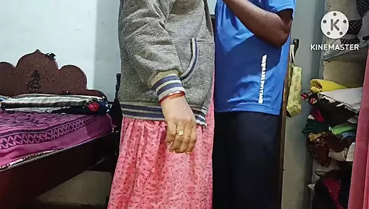 Ateşli 🔥 Hintli Telugu çiftin romantizmi ve numara yapıyor