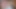 Sevimli femboy çıplak çimenlerde yalınayak yürüyor