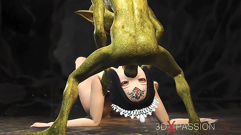 Genç kraliçe gizemli mağarada bir gözlük tarafından sert becerdin