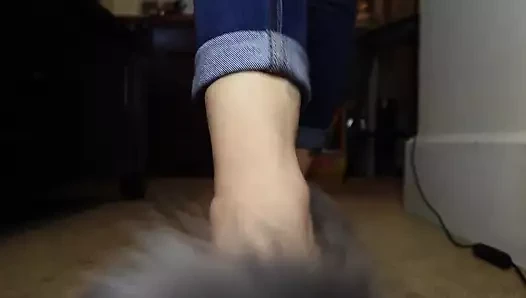 Fury Slides'ın yarağını okşuyor fantezisinde kaybol