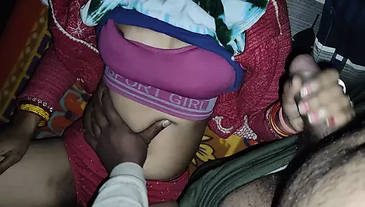 Ateşli Hintli kız kardeş xshika ıslak, kıllı amında sert bir yarak istiyor