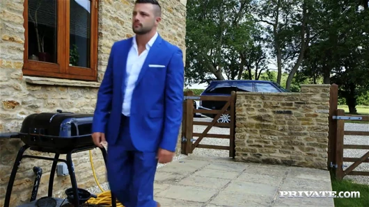 Büyük memeli sarışın Sienna ilk randevusunda dölleniyor