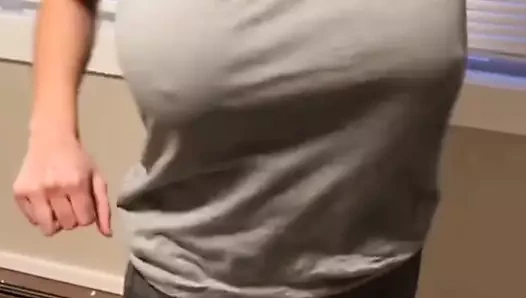 Tiktok sütyensiz (al bunu)