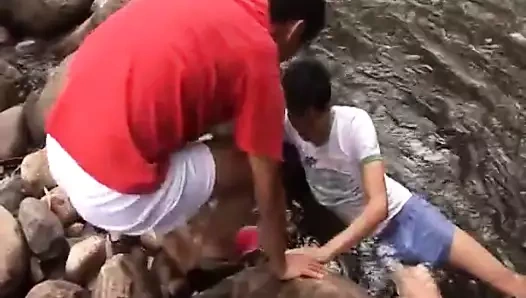 Genç latinos jim ve rene sikme eyersiz