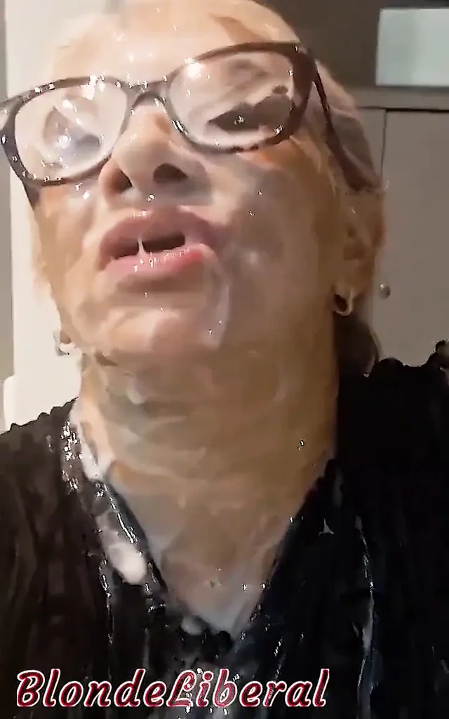 Bunu bana evli yaptı ama siklerini göstermek bile istemediler. Bol döllü diğer piçleri bekliyor