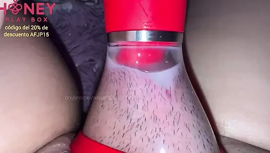 Extreme sucker, sucks your entire and orgasm