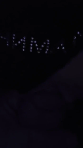 Незабываемый момент из "Молодая глупенькая девушка дурачается"