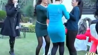 Egy orta yaşlı seksi arap üvey anne
